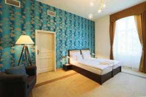 Отель Ipoly Hotel Boutique Rooms & Suites  Балатонфюред